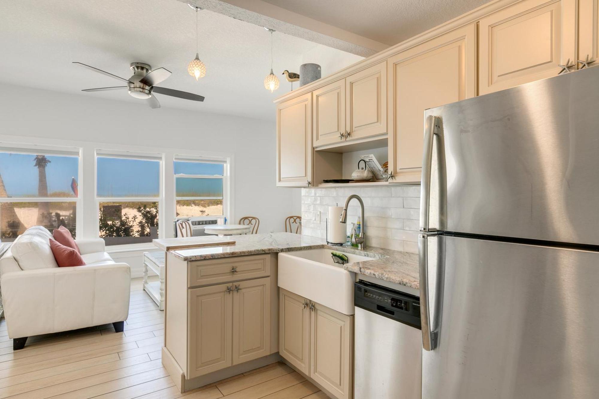 Beach Dreams Resort Bradenton Beach Extérieur photo